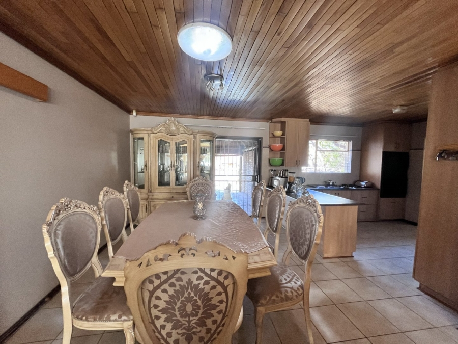 4 Bedroom Property for Sale in Pellissier Free State